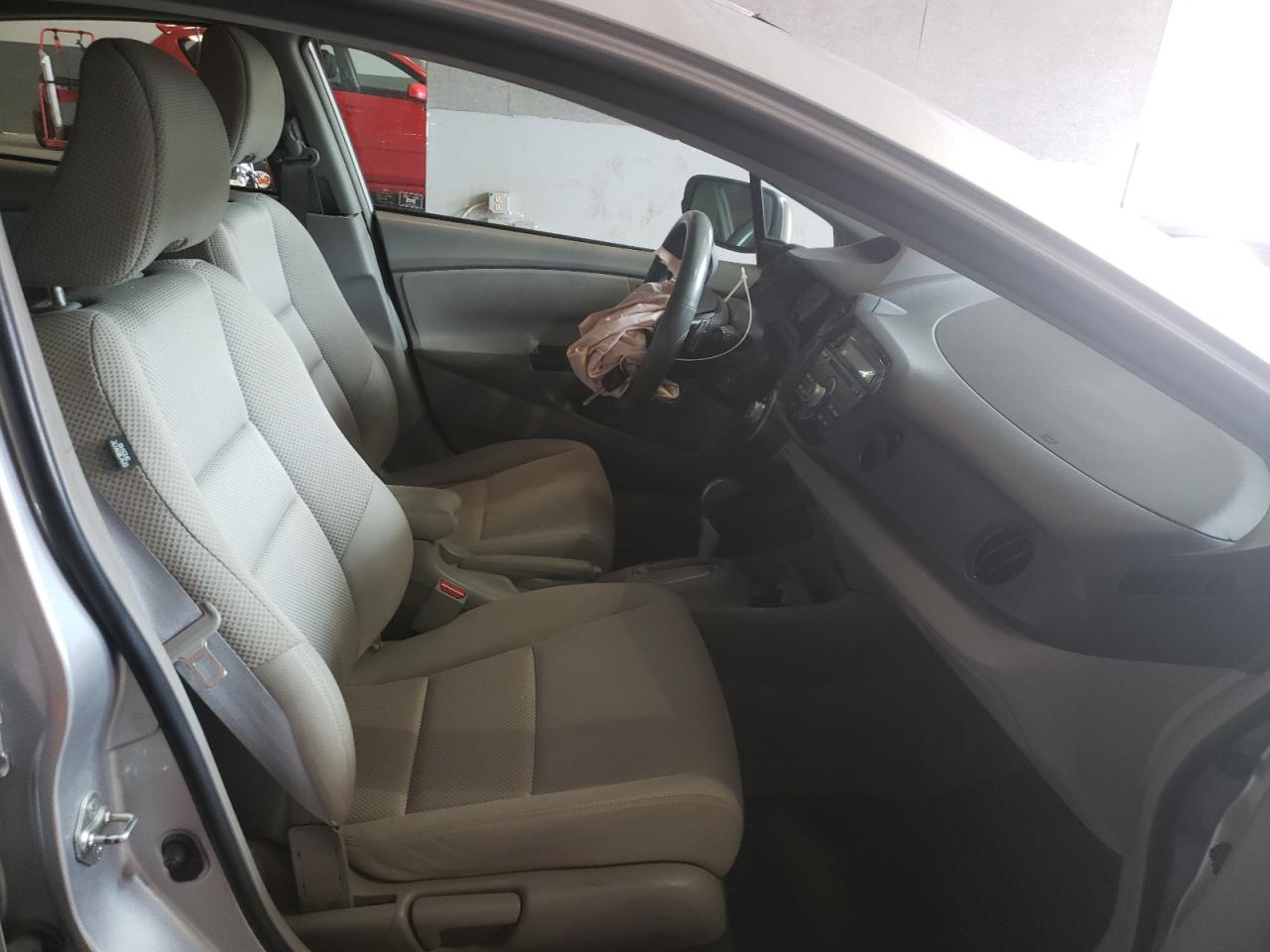 Photo 5 from auction – 2010 HONDA INSIGHT EX with VIN JHMZE2H77AS008221