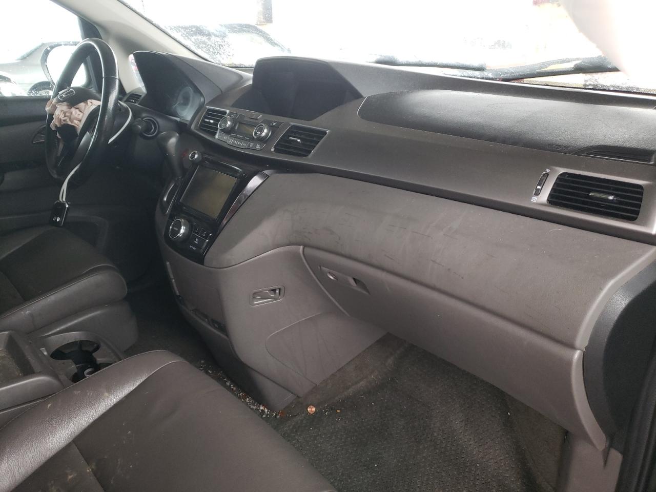 Photo 5 from auction – 2016 HONDA ODYSSEY EX with VIN 5FNRL5H61GB047263