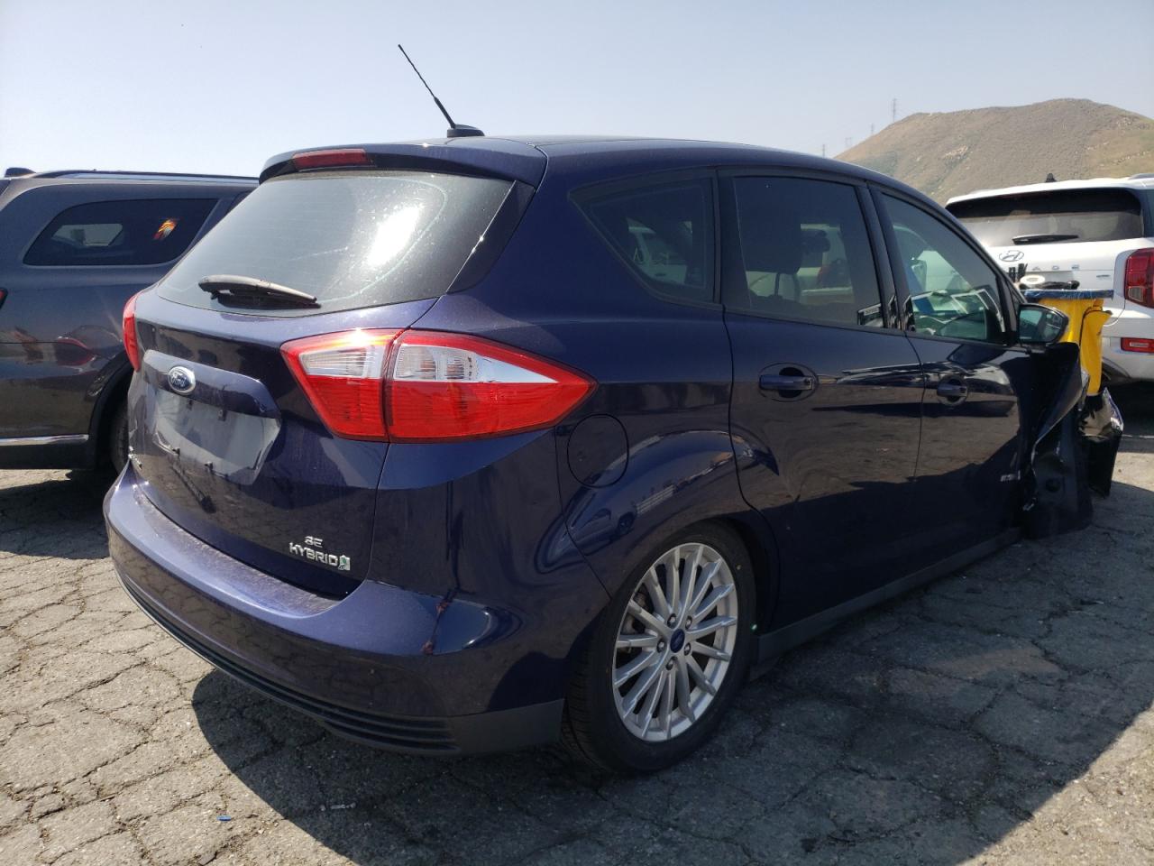 Photo 4 from auction – 2016 FORD C-MAX SE with VIN 1FADP5AU2GL115080