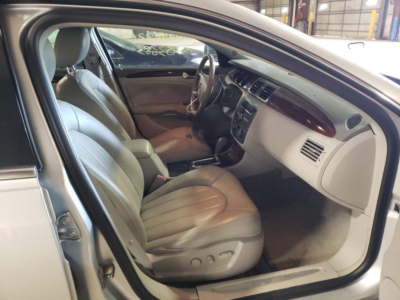 Photo 5 from auction – 2009 BUICK LUCERNE CX with VIN 1G4HD57MX9U117468