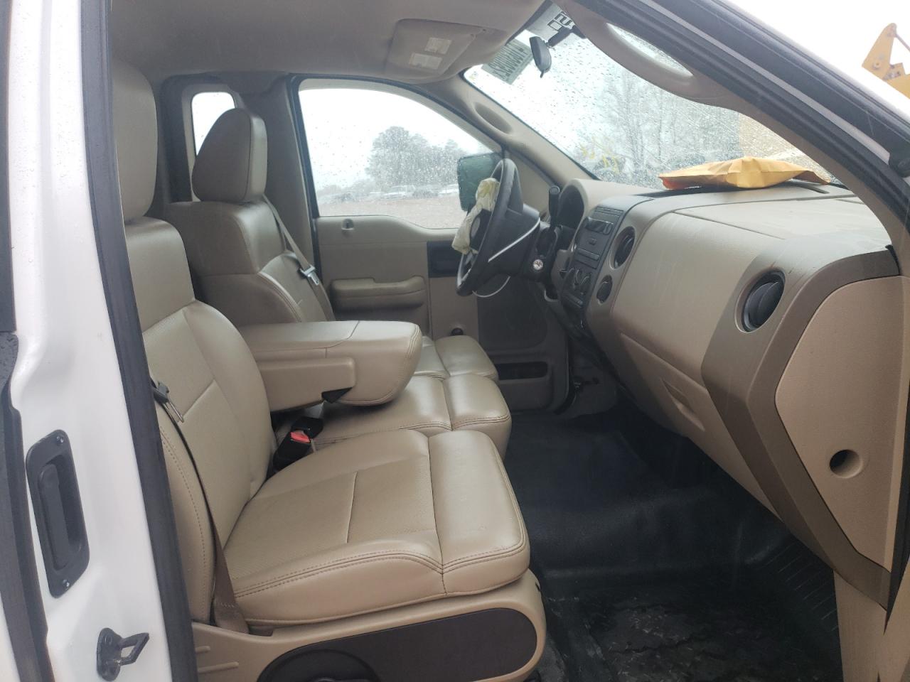 Photo 5 from auction – 2007 FORD F150 with VIN 1FTRF12207NA36844