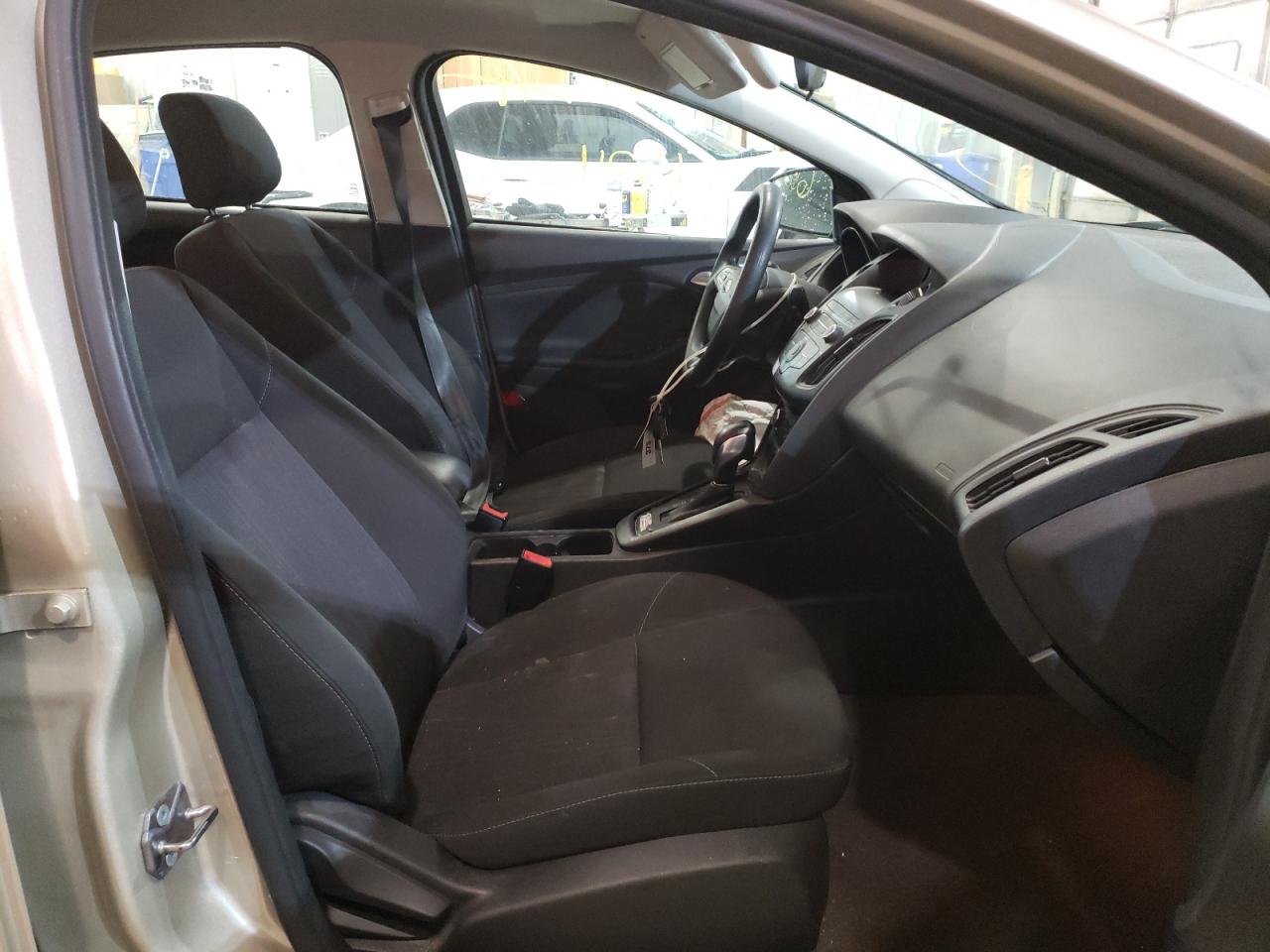 Photo 5 from auction – 2018 FORD FOCUS SE with VIN 1FADP3F28JL287200