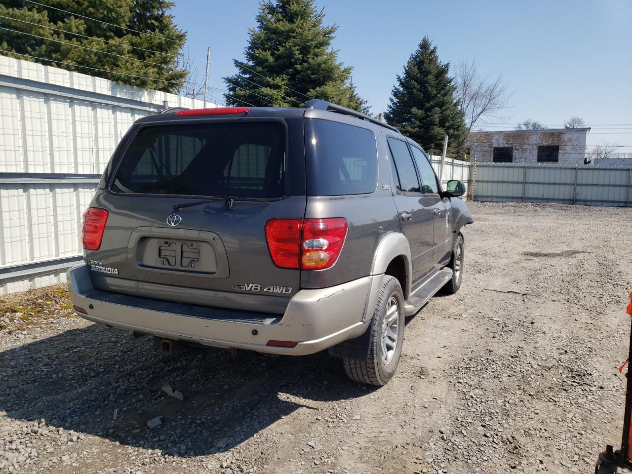 Zdjęcie 4 z aukcji – 2003 TOYOTA SEQUOIA SR z VIN 5TDBT44AX3S199540