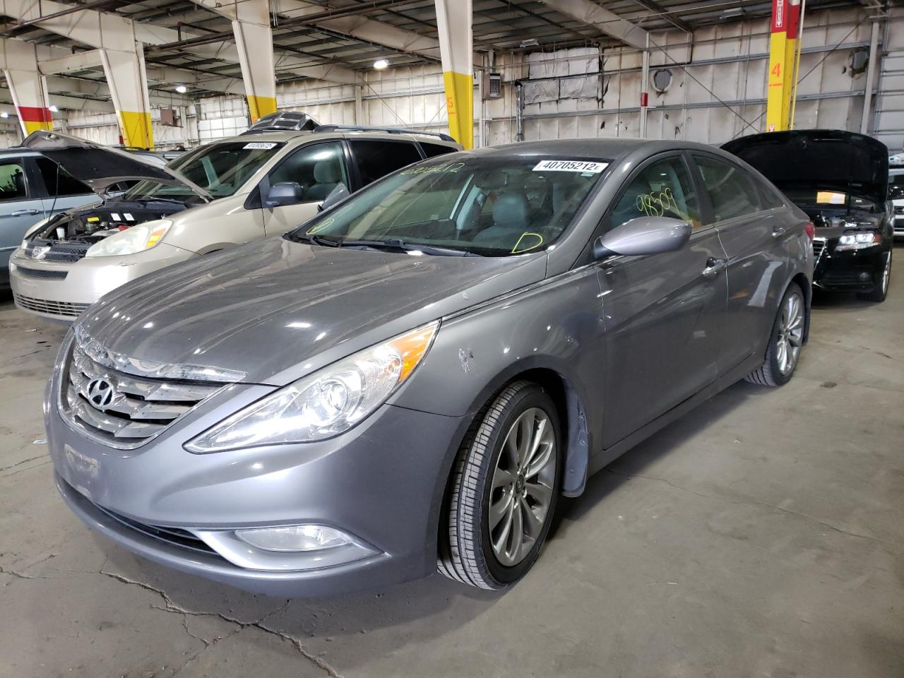 Photo 2 from auction – 2012 HYUNDAI SONATA SE with VIN 5NPEC4AC5CH388931