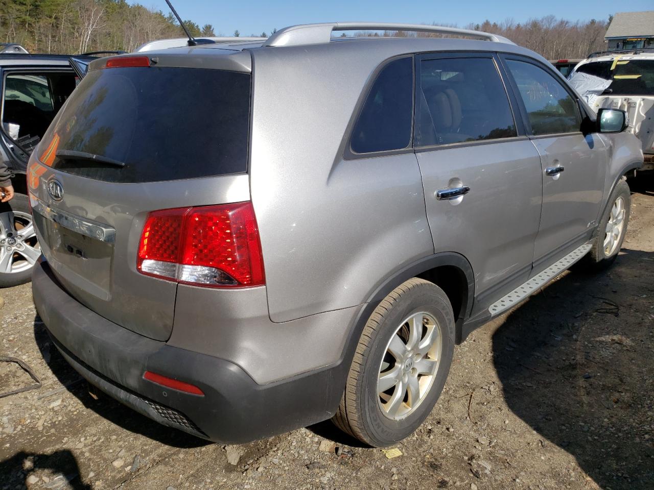 Photo 4 from auction – 2012 KIA SORENTO BA with VIN 5XYKTDA63CG280196