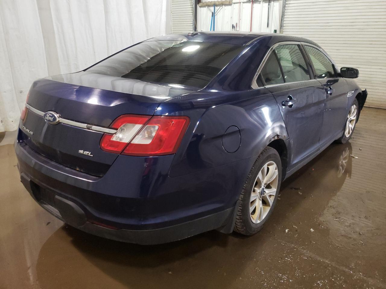 Photo 4 from auction – 2011 FORD TAURUS SEL with VIN 1FAHP2EW7BG120997