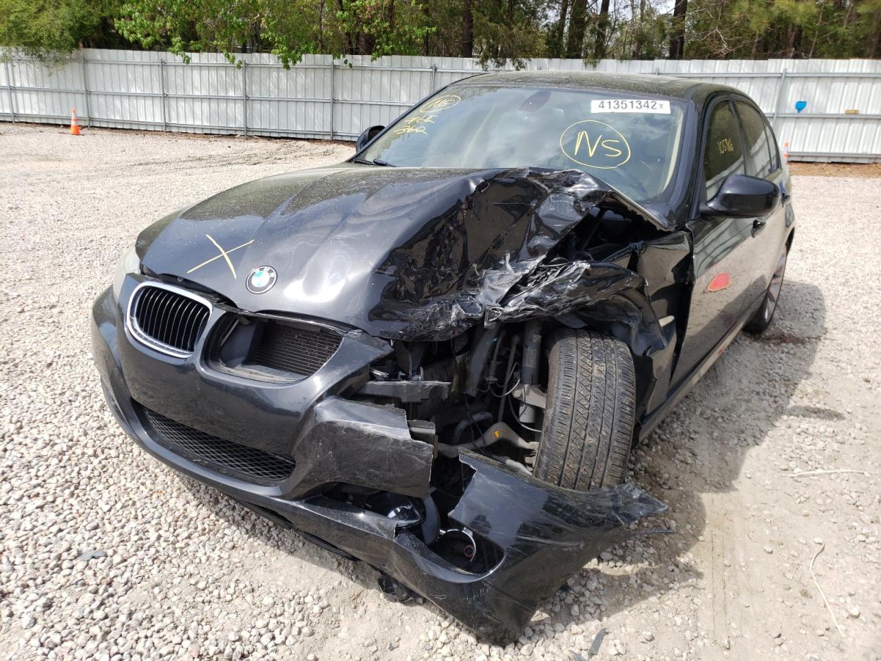 Photo 2 from auction – 2011 BMW 328 I with VIN WBAPH7G53BNM59706