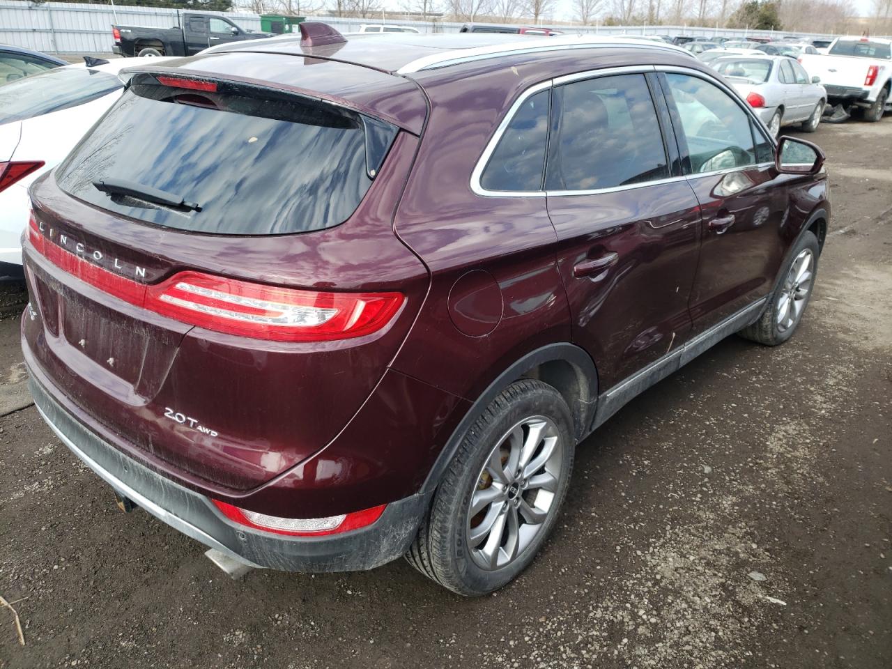 Photo 4 from auction – 2017 LINCOLN MKC SELECT with VIN 5LMCJ2D99HUL14502