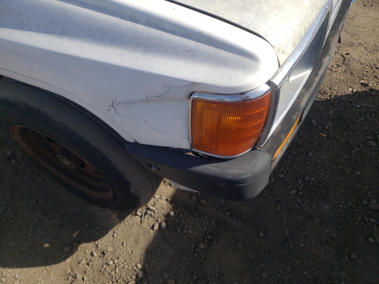 Photo 9 from auction – 1985 TOYOTA PICKUP 1/2 with VIN JT4RN55D4F0095107