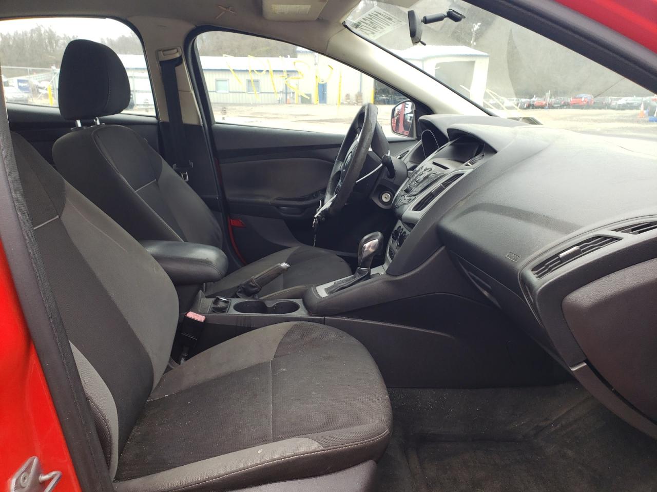 Photo 5 from auction – 2013 FORD FOCUS SE with VIN 1FADP3F25DL199533