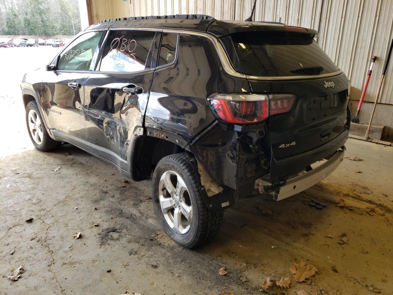 Photo 3 from auction – 2018 JEEP COMPASS LA with VIN 3C4NJDBB9JT178535