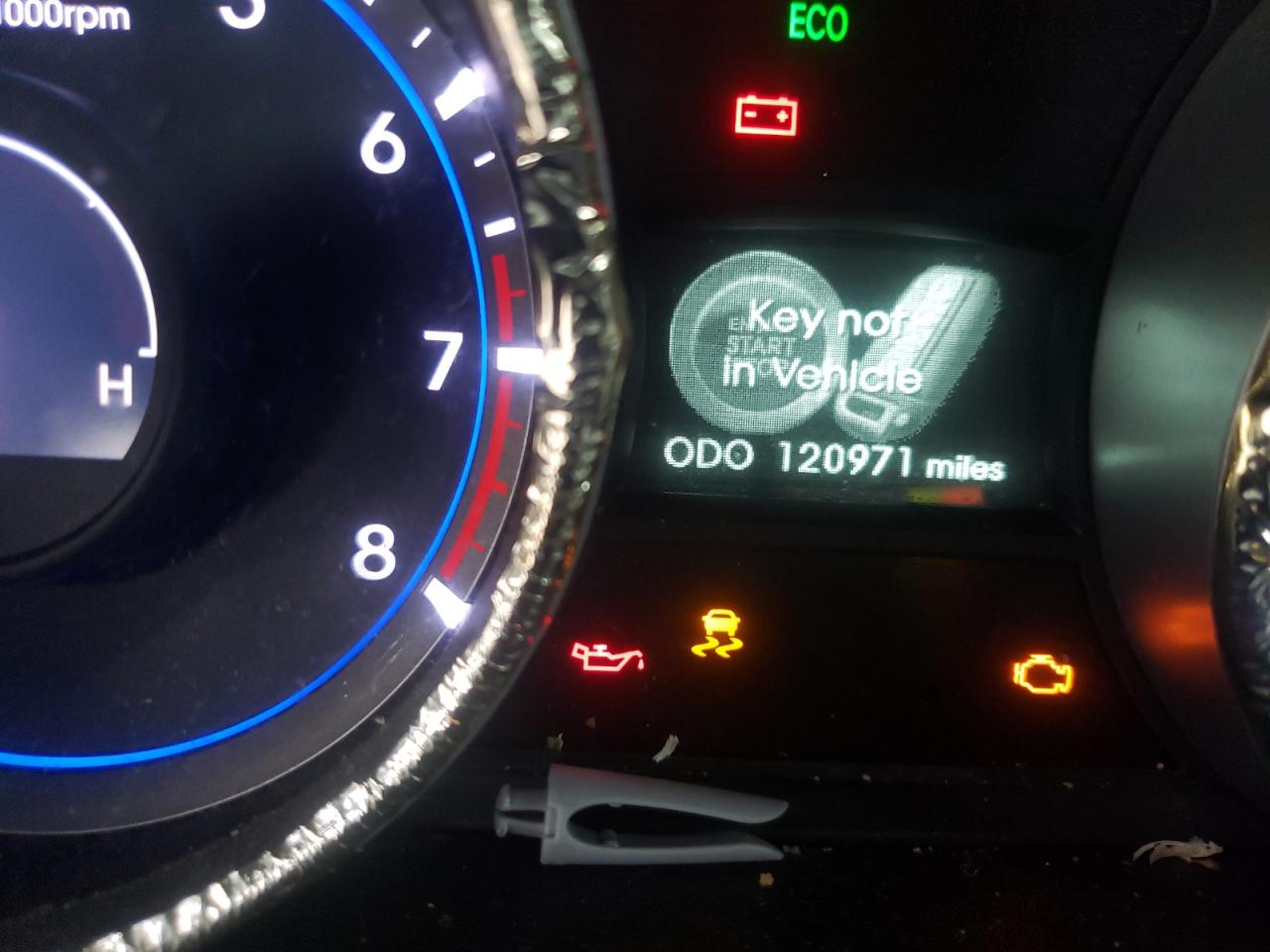 Photo 8 from auction – 2013 HYUNDAI SONATA SE with VIN 5NPEC4AC4DH671399