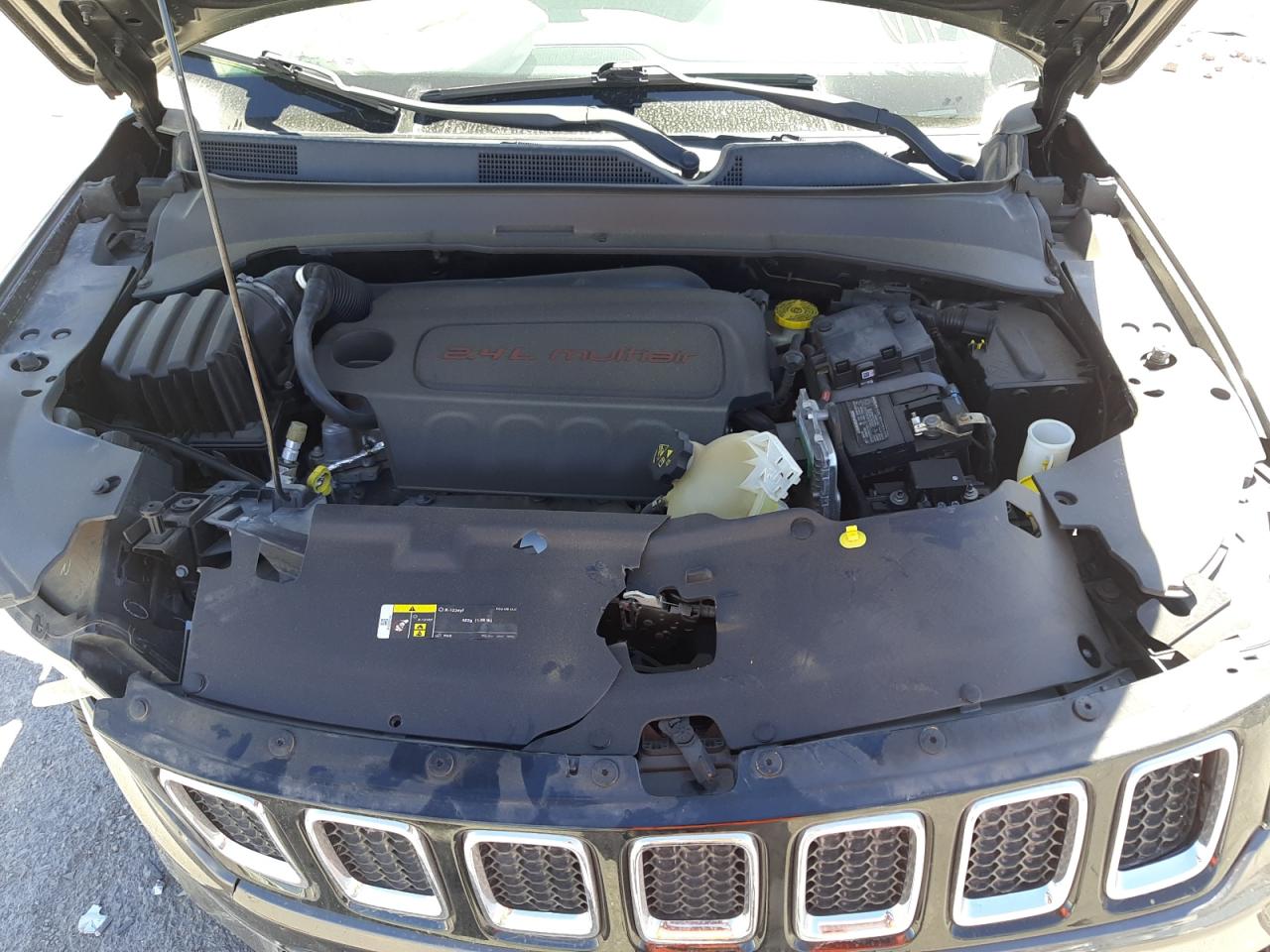 Photo 7 from auction – 2018 JEEP COMPASS LA with VIN 3C4NJCBB5JT211234