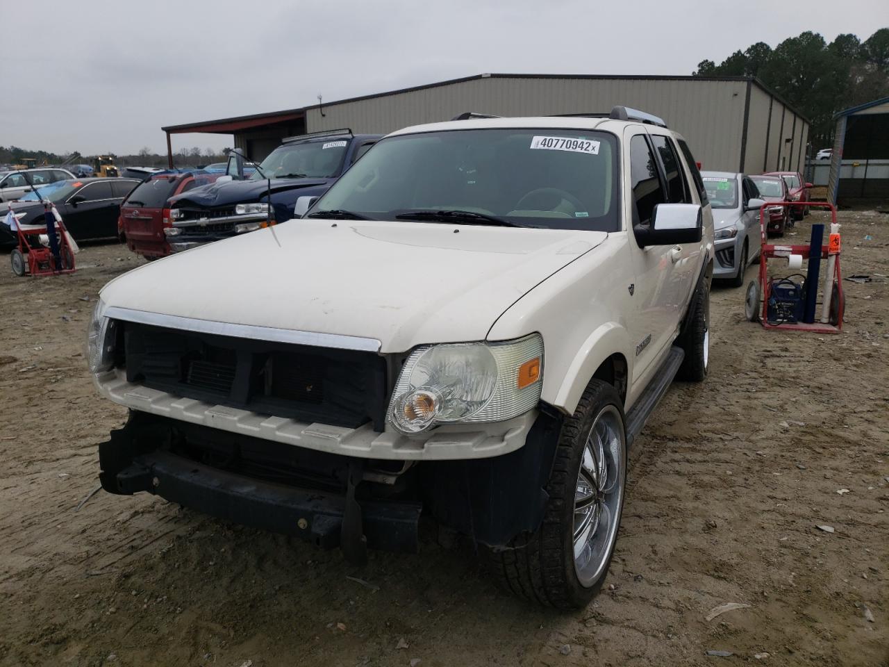 Photo 2 from auction – 2008 FORD EXPLORER L with VIN 1FMEU75868UA93379