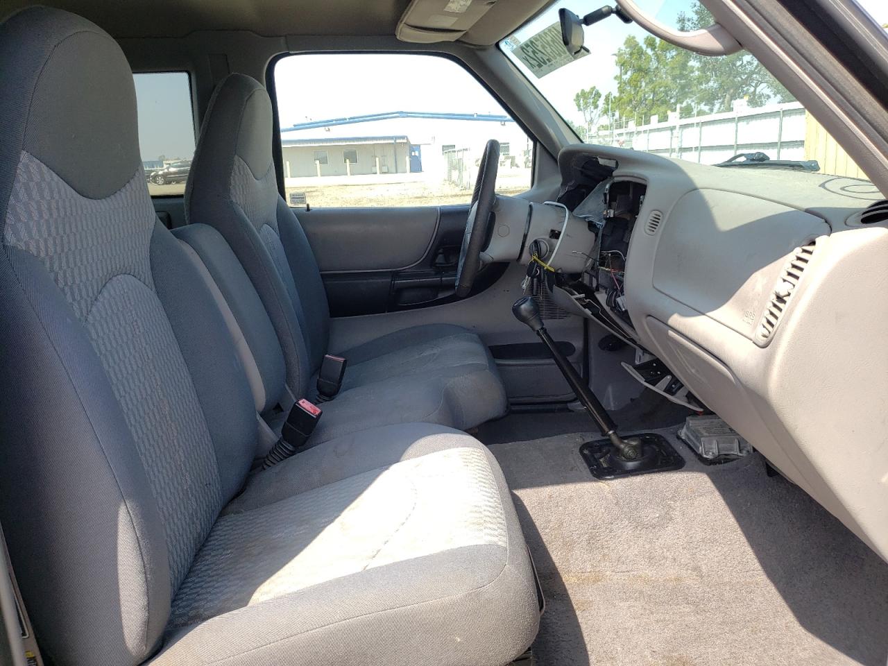 Photo 5 from auction – 2002 MAZDA B3000 with VIN 4F4YR16U82TM18095