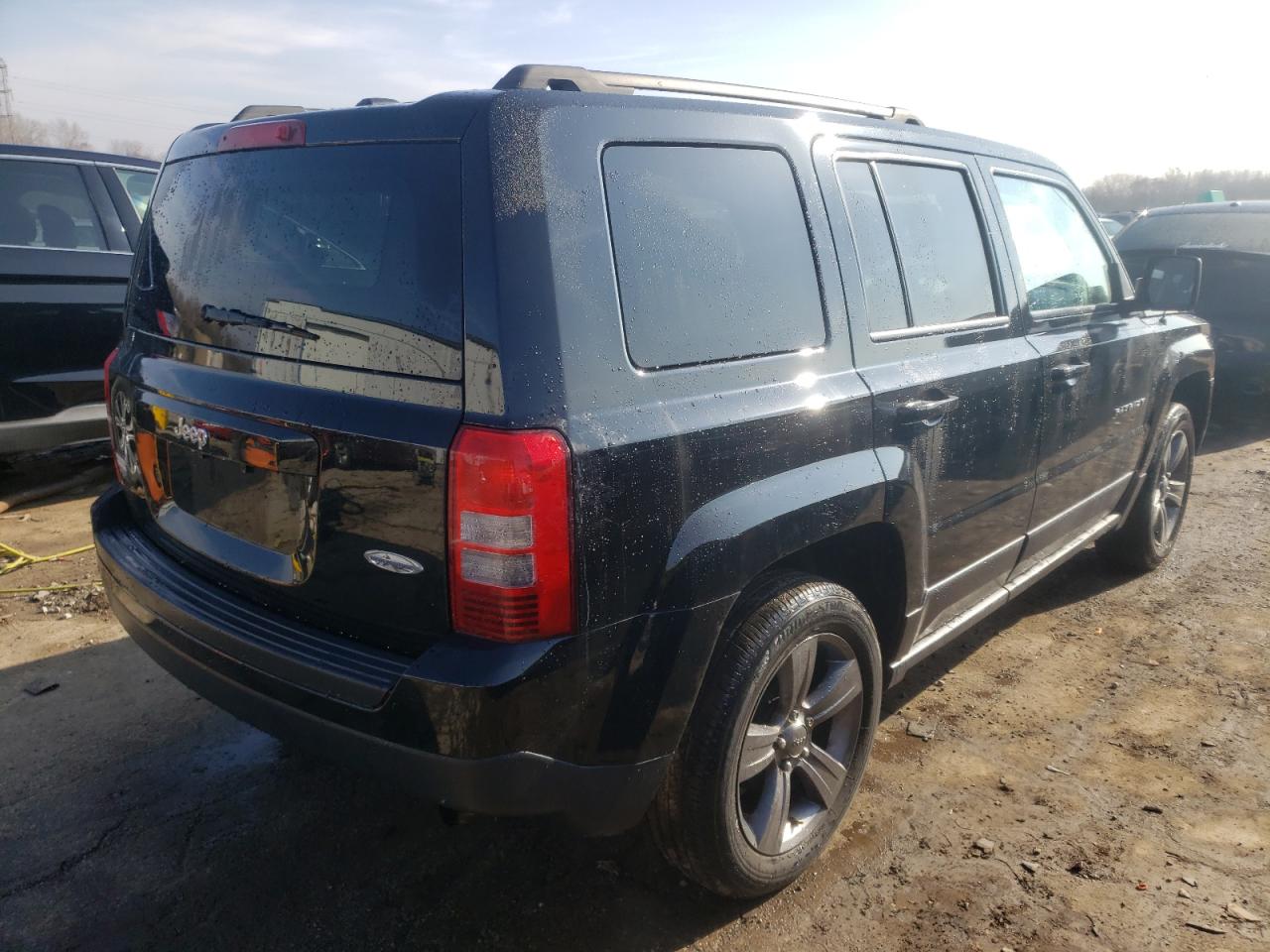 Photo 4 from auction – 2015 JEEP PATRIOT LA with VIN 1C4NJPFA5FD185627