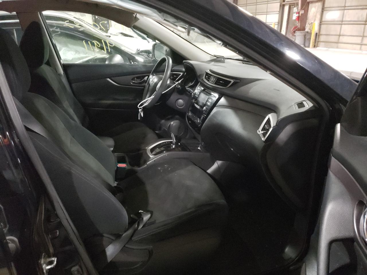 Photo 5 from auction – 2015 NISSAN ROGUE S with VIN 5N1AT2MV3FC908474
