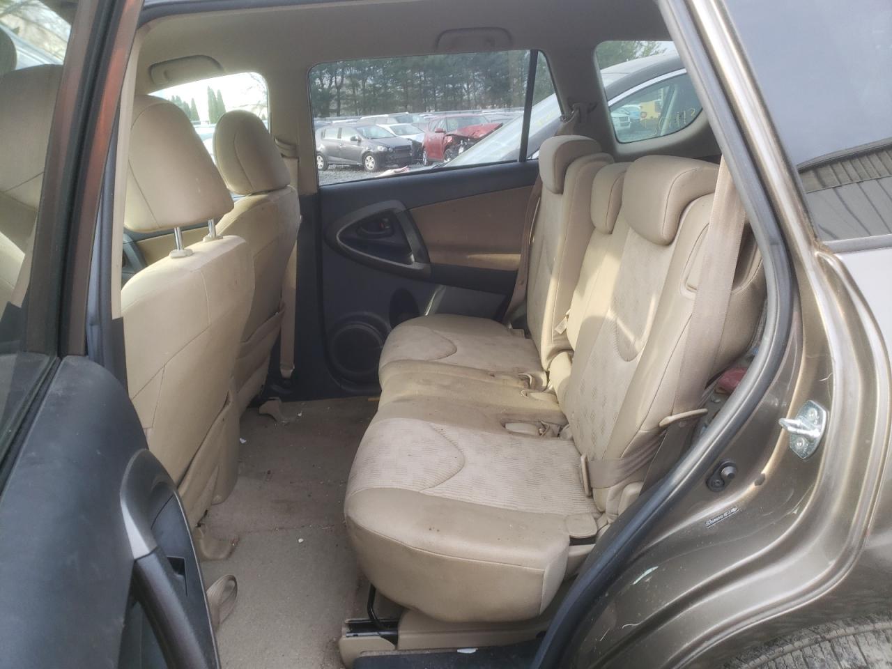 Photo 6 from auction – 2011 TOYOTA RAV4 with VIN 2T3BF4DV6BW099183