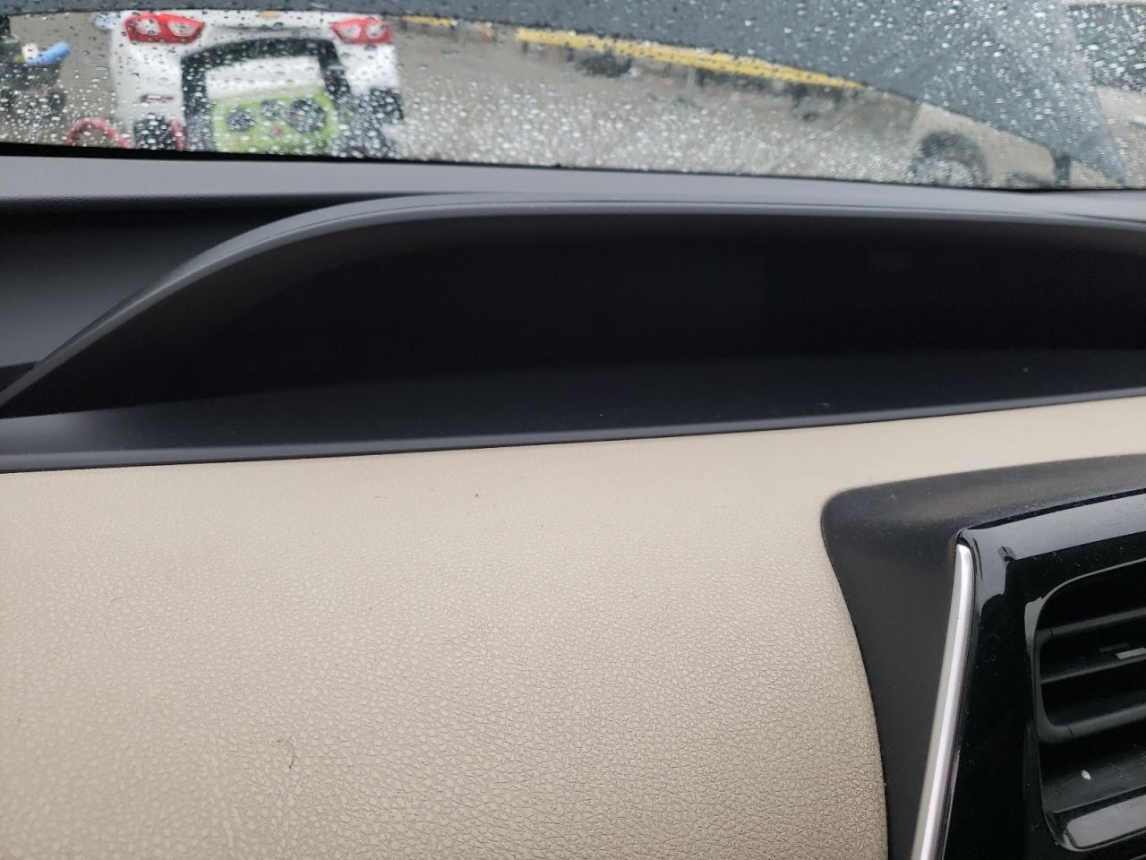 Photo 8 from auction – 2016 TOYOTA PRIUS with VIN JTDKARFU9G3010393