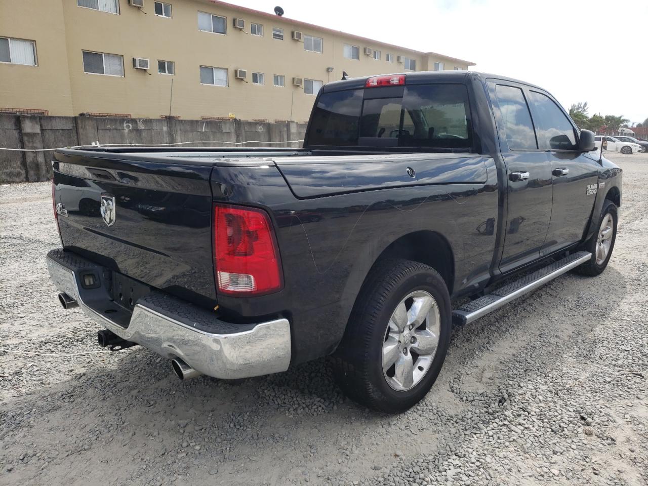 Photo 4 from auction – 2015 RAM 1500 SLT with VIN 1C6RR6GT7FS624141