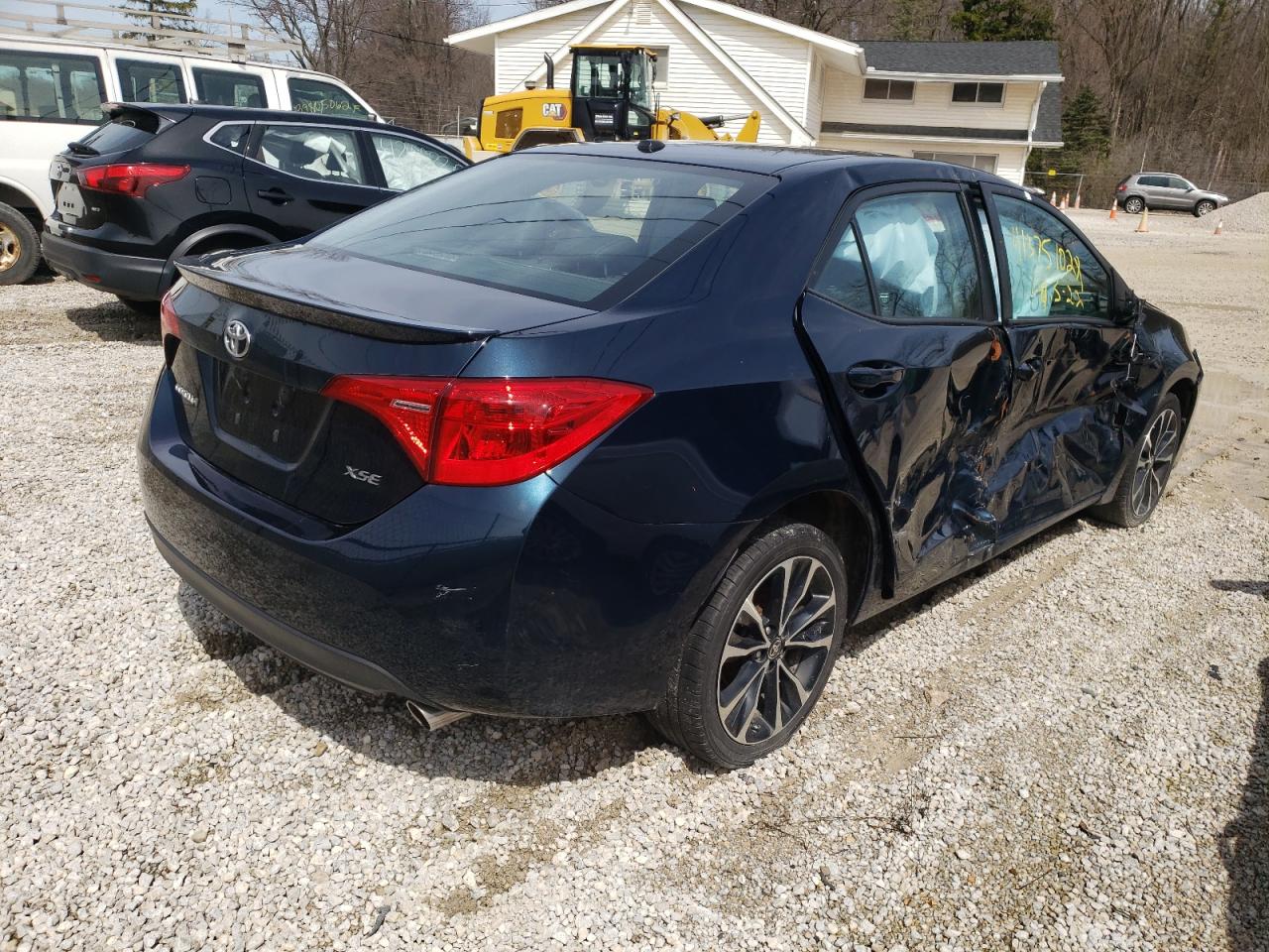 Photo 4 from auction – 2017 TOYOTA COROLLA L with VIN 2T1BURHE9HC927095