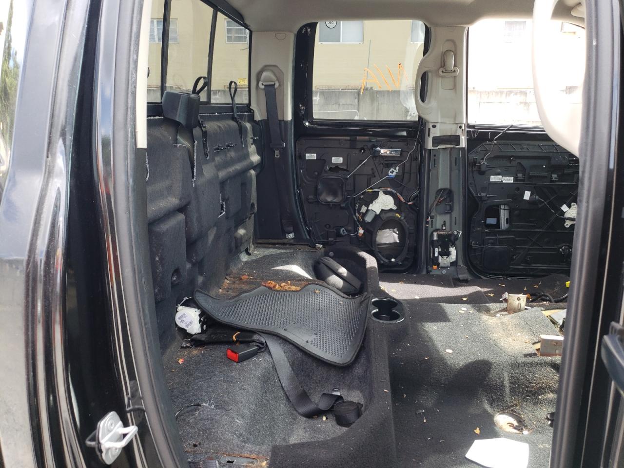 Photo 6 from auction – 2015 RAM 1500 SLT with VIN 1C6RR6GT7FS624141