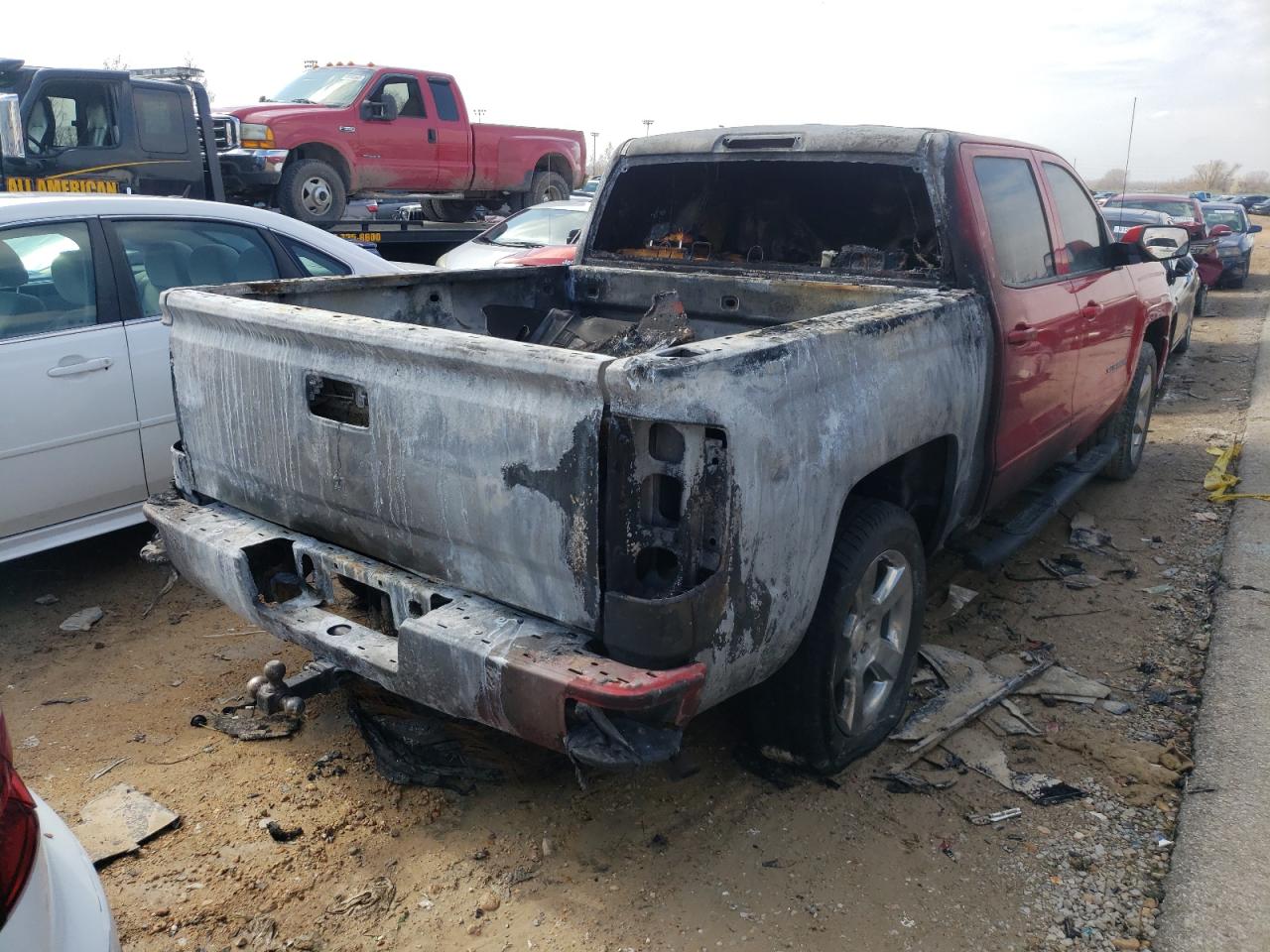 Photo 4 from auction – 2018 CHEVROLET SILVERADO with VIN 3GCUKREC3JG469454