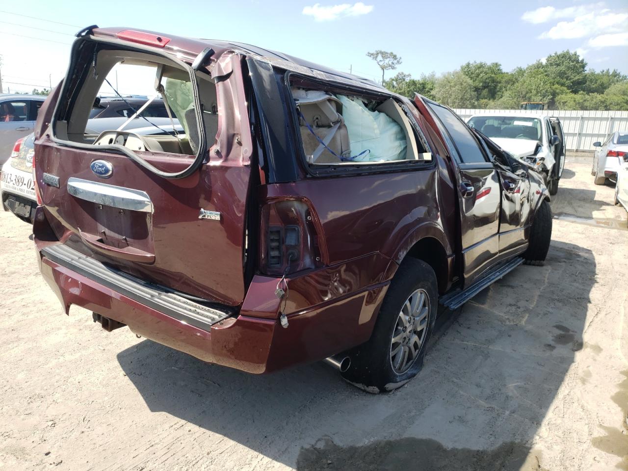 Photo 4 from auction – 2011 FORD EXPEDITION with VIN 1FMJK1J55BEF27046
