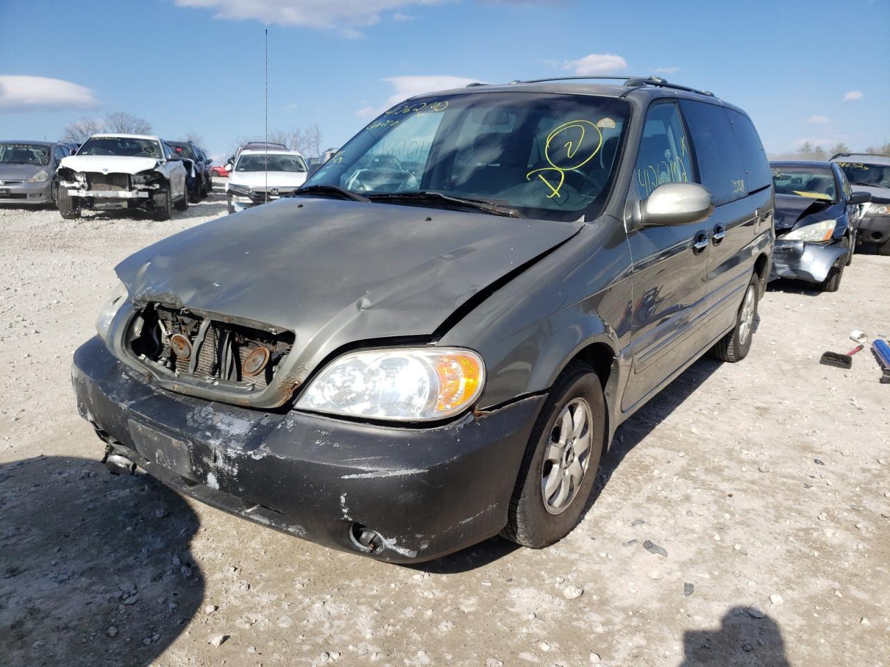 Photo 2 from auction – 2004 KIA SEDONA EX with VIN KNDUP131546511634
