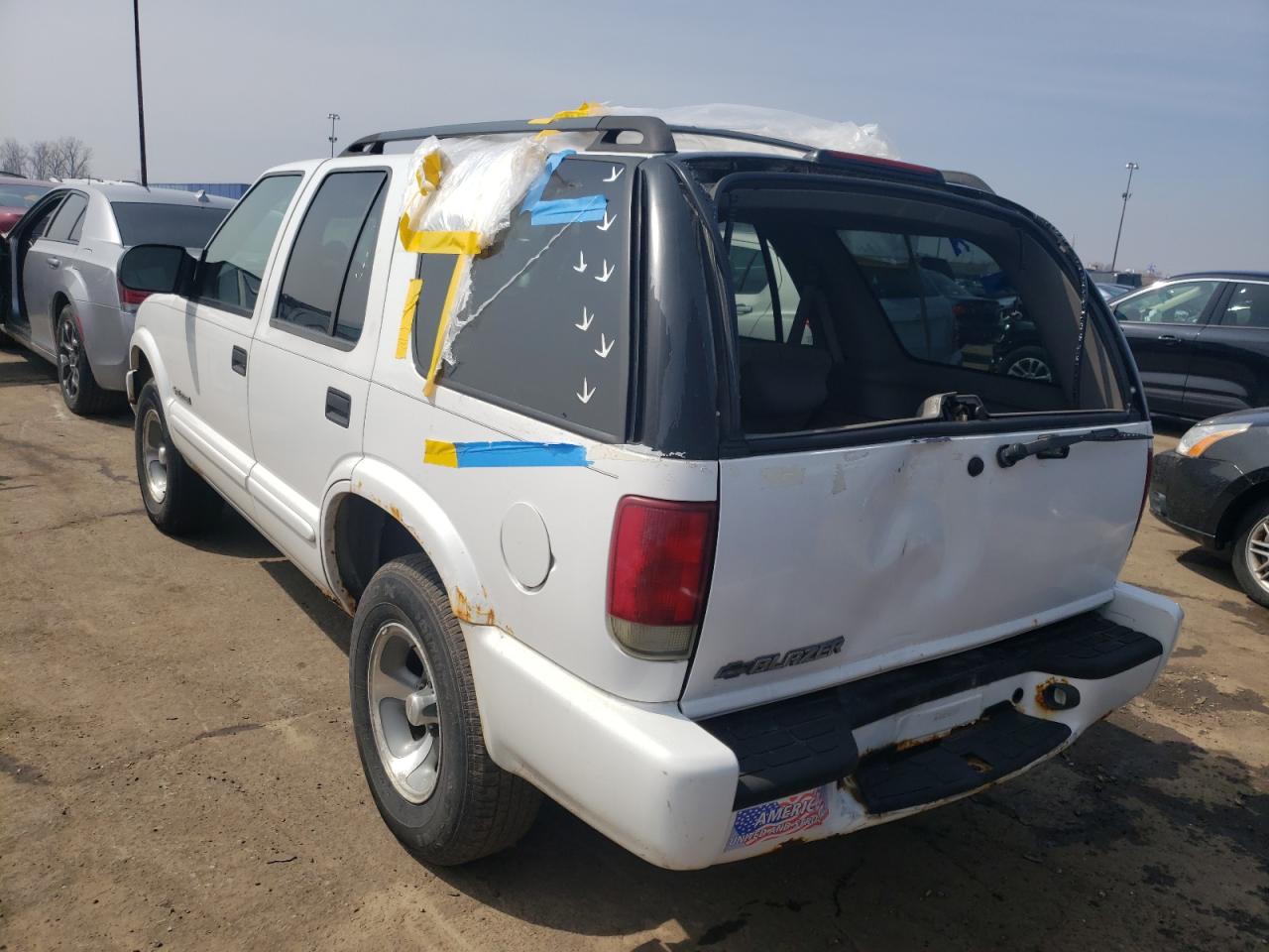 Photo 3 from auction – 2004 CHEVROLET BLAZER with VIN 1GNCS13X94K142872