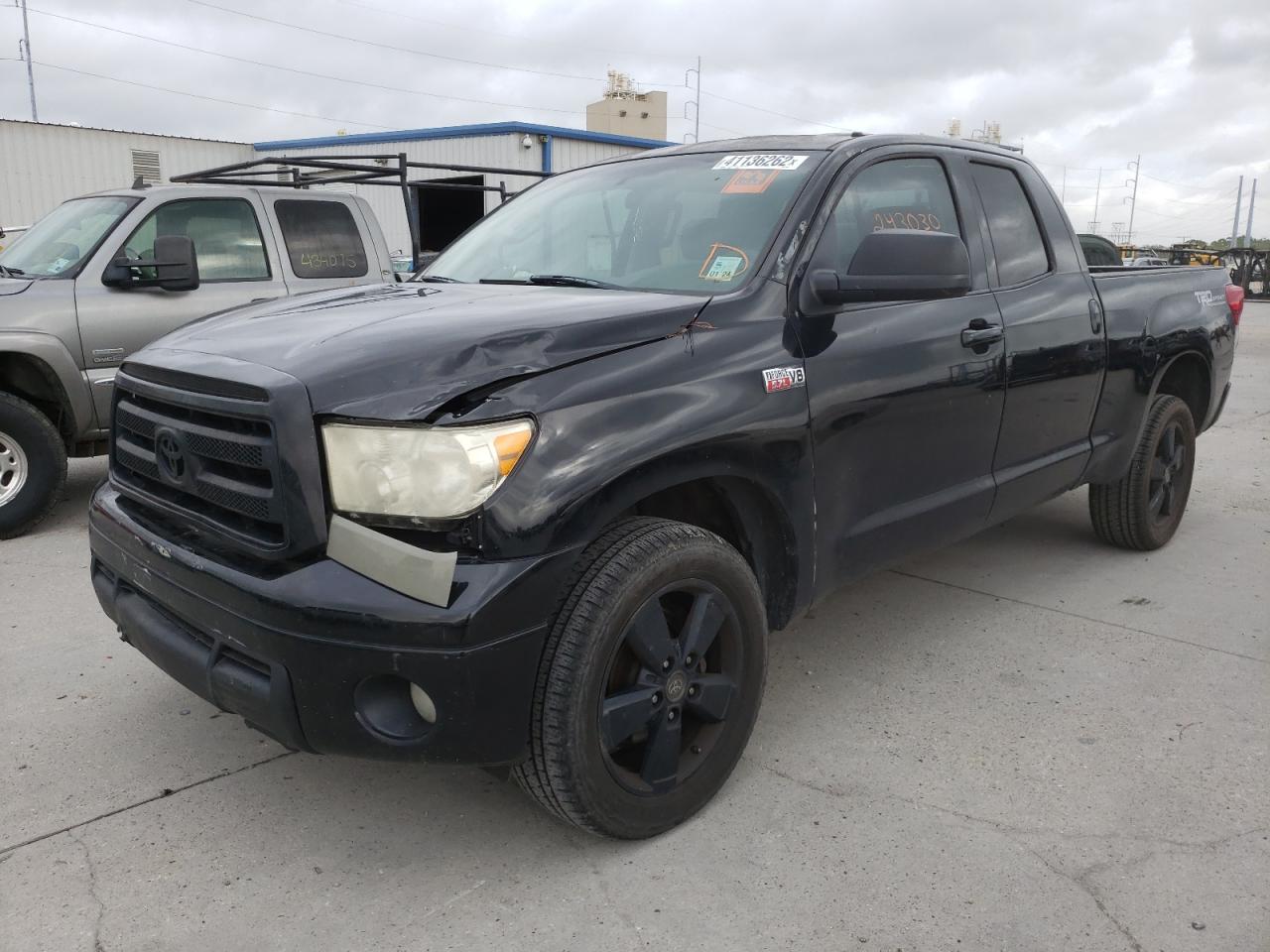 Photo 2 from auction – 2011 TOYOTA TUNDRA DOU with VIN 5TFRY5F18BX110902