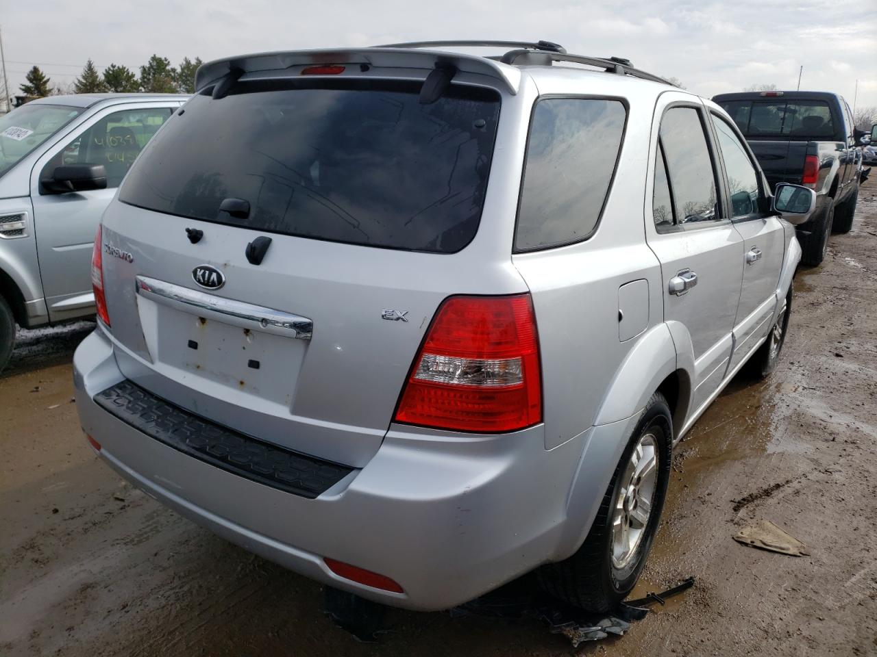 Photo 4 from auction – 2007 KIA SORENTO EX with VIN KNDJC736X75694343