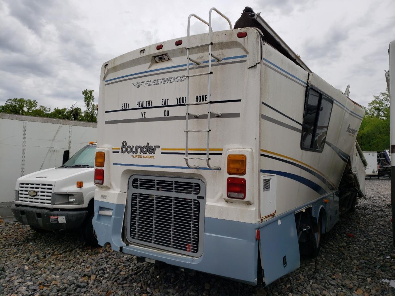 Photo 4 from auction – 2005 FLEETWOOD BOUNDER with VIN 4UZAAHBV84CN26918