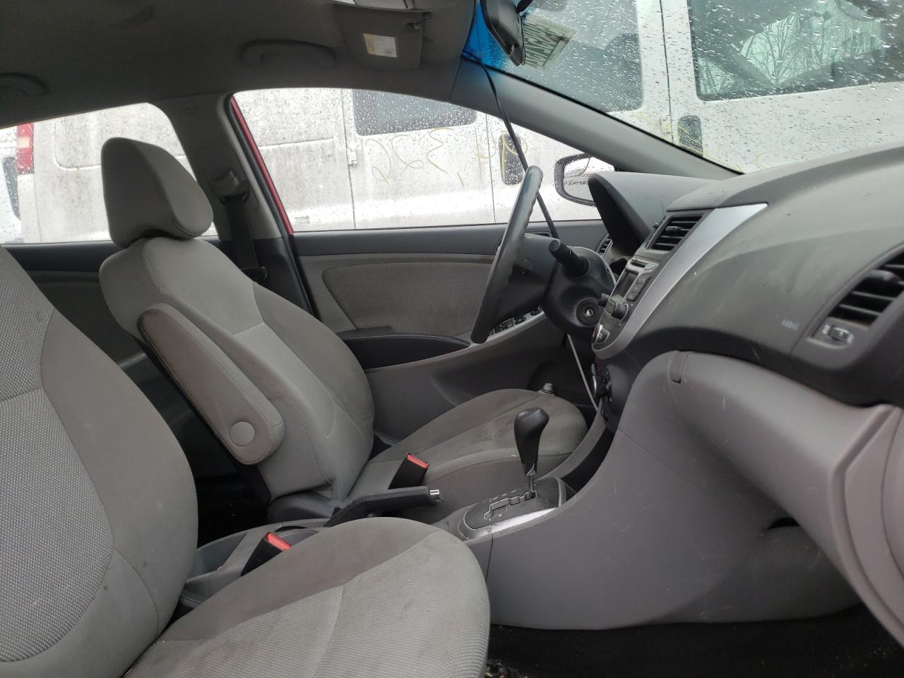 Photo 5 from auction – 2014 HYUNDAI ACCENT GLS with VIN KMHCT5AE3EU153219