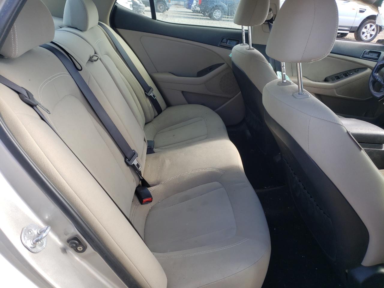 Photo 16 from auction – 2011 KIA OPTIMA LX with VIN KNAGM4A74B5188241