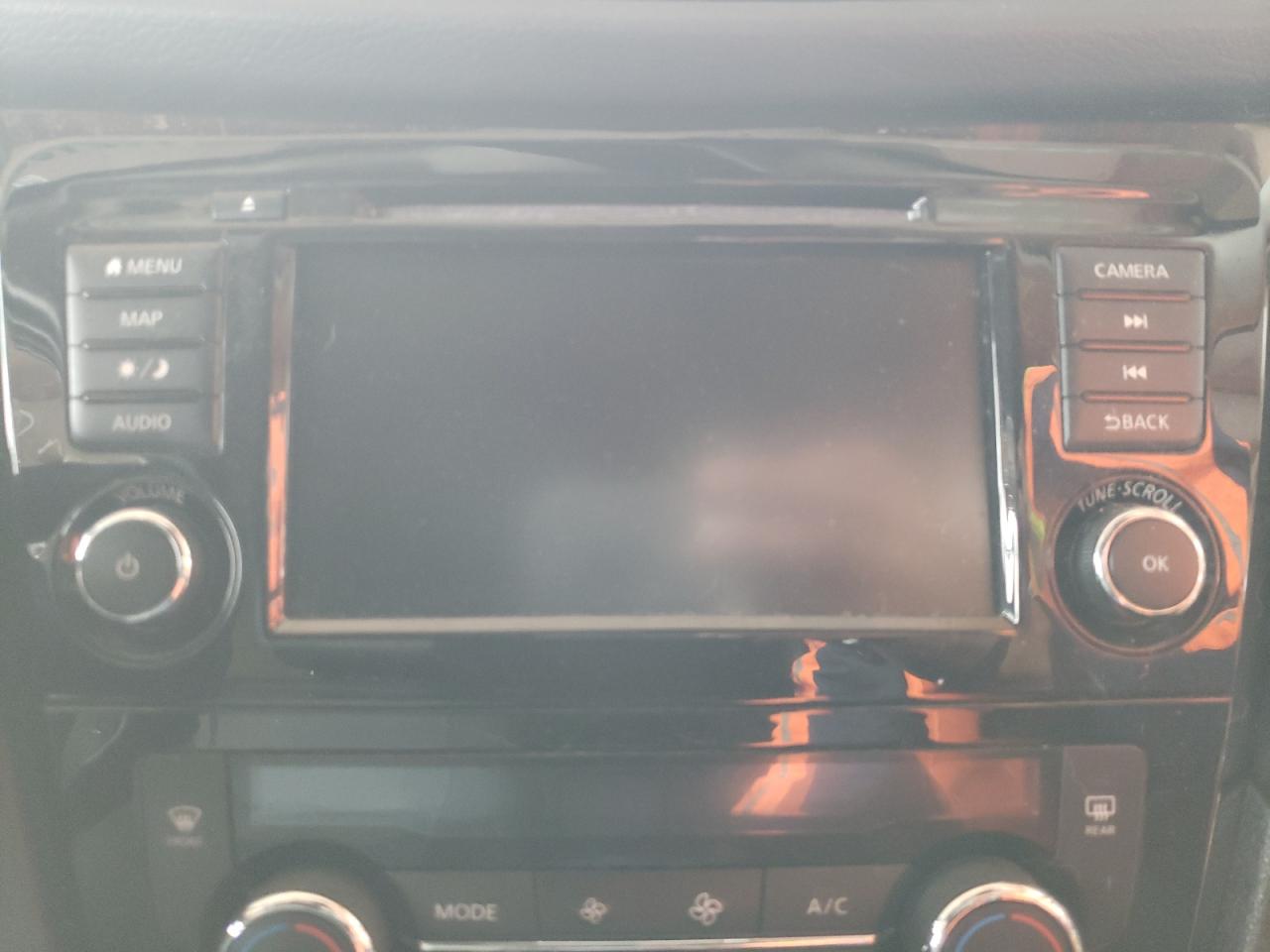 Photo 9 from auction – 2019 NISSAN ROGUE S with VIN 5N1AT2MT2KC752033