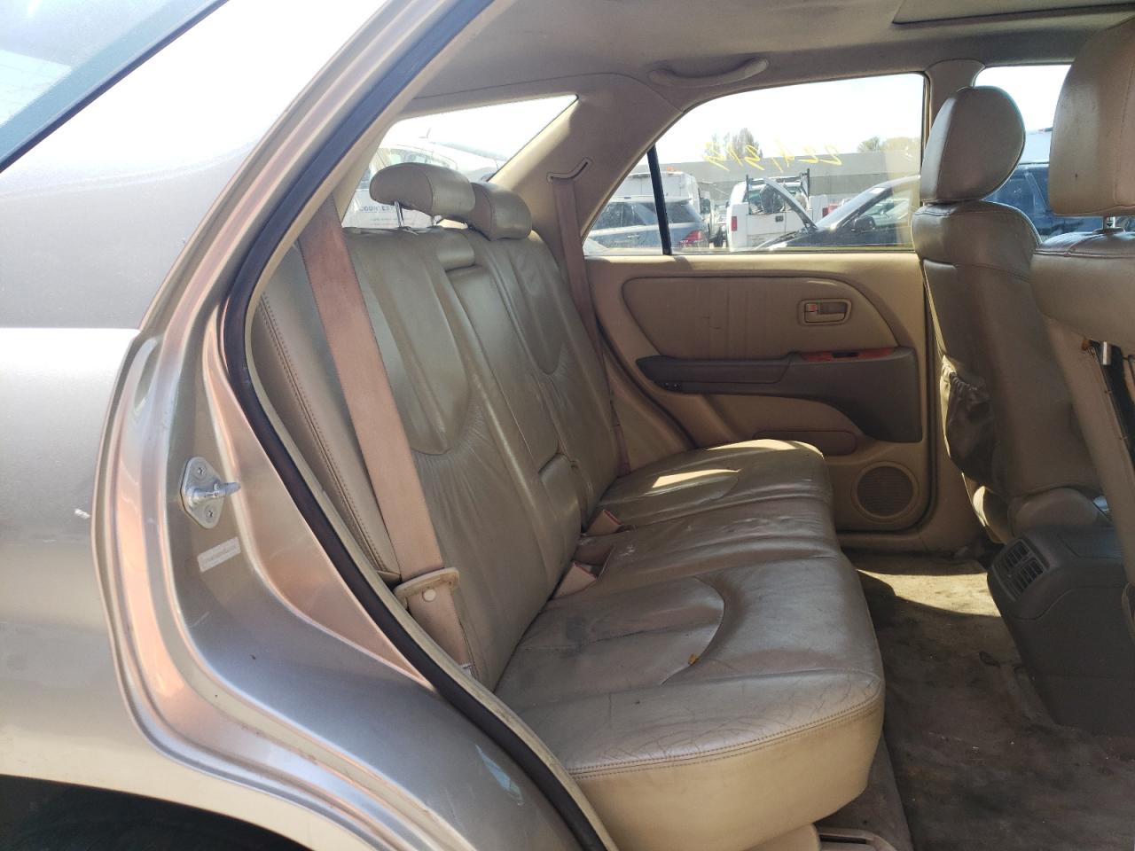 Photo 6 from auction – 2000 LEXUS RX 300 with VIN JT6HF10U1Y0141723
