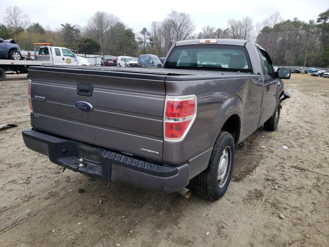 Photo 4 from auction – 2014 FORD F150 with VIN 1FTMF1CM0EKF33627