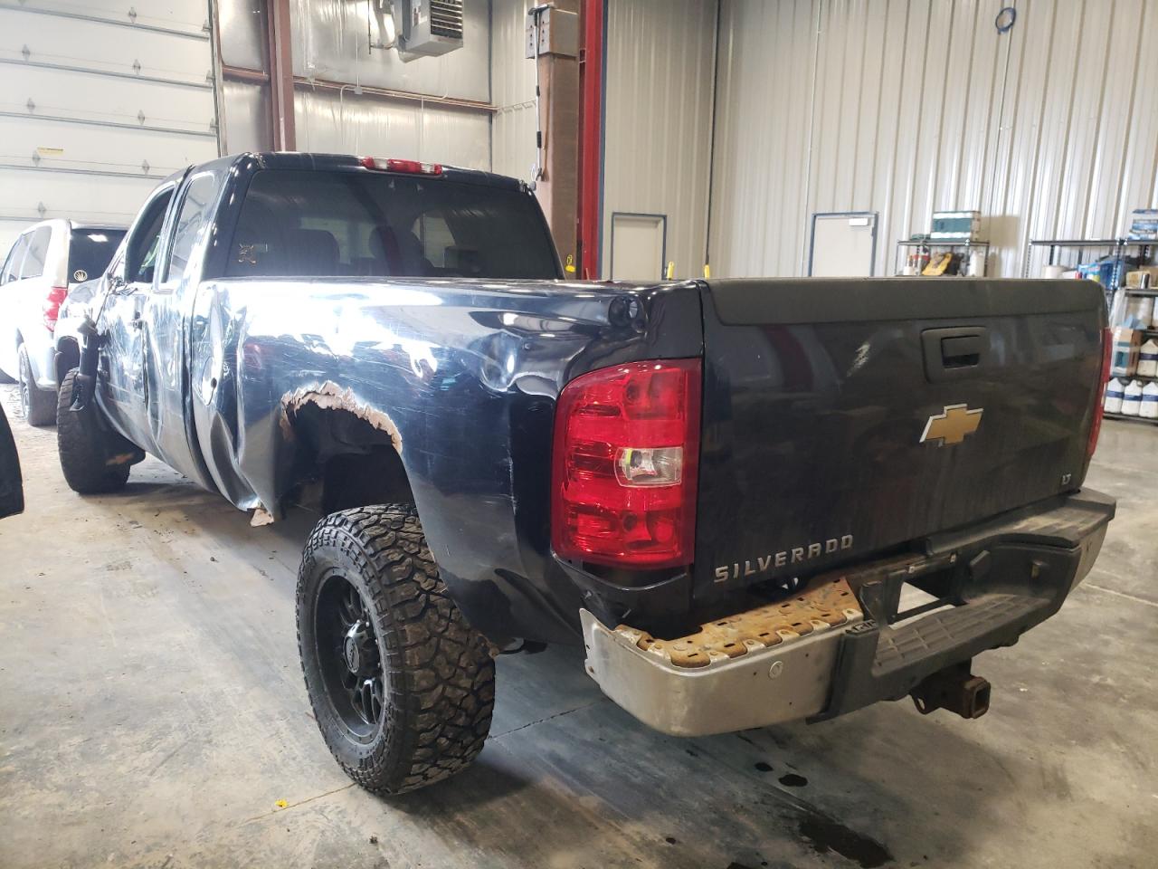 Photo 3 from auction – 2008 CHEVROLET SILVERADO with VIN 1GCHK39698E206809