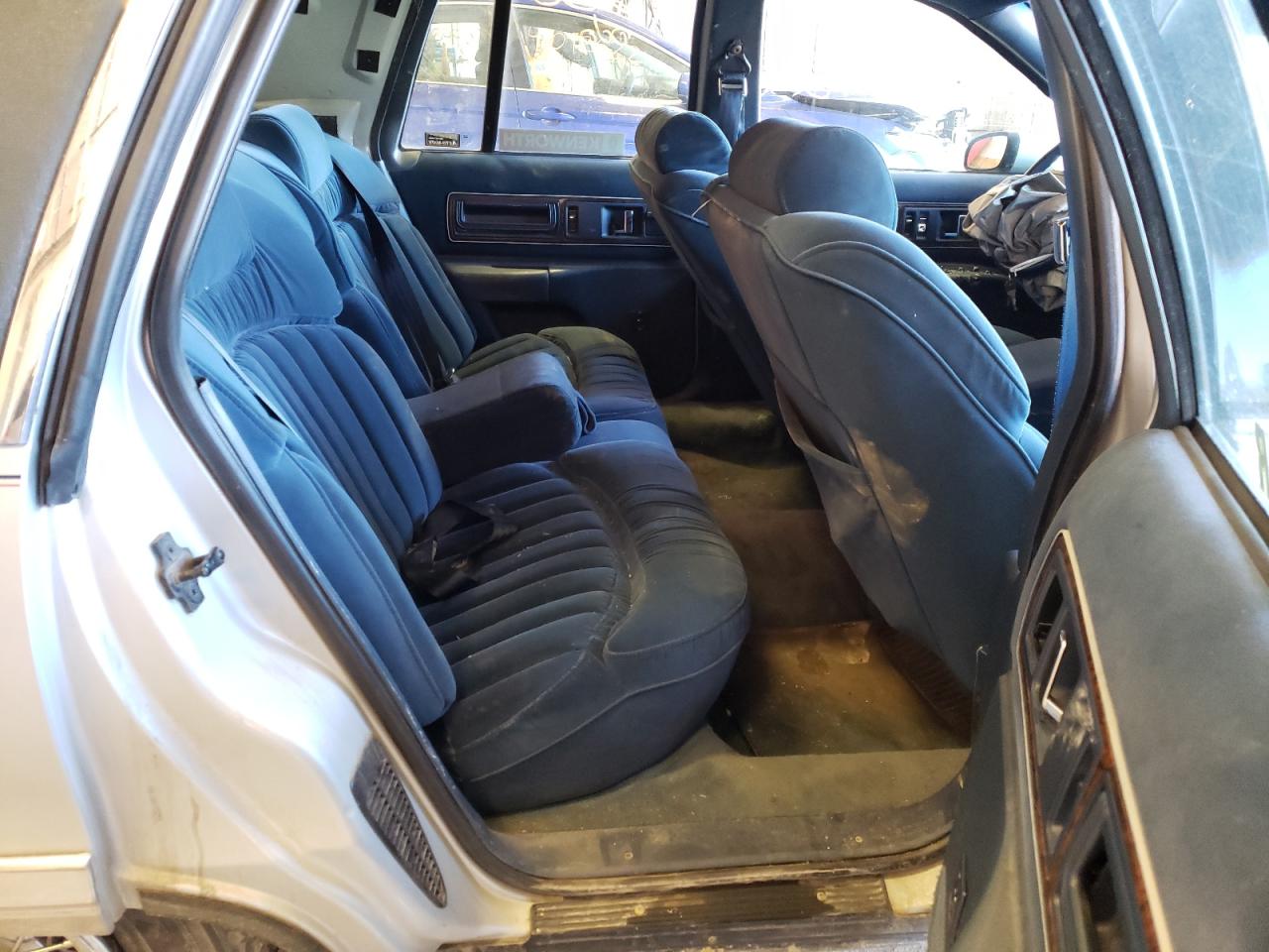Photo 6 from auction – 1992 BUICK ROADMASTER with VIN 1G4BN5374NR403459