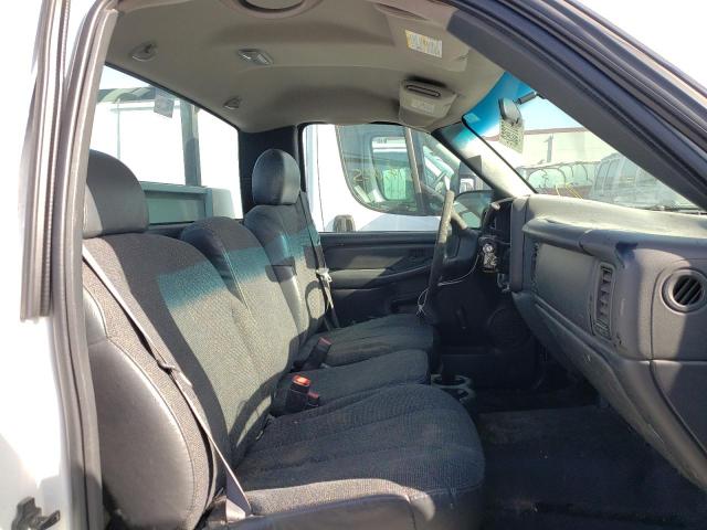Photo 5 from auction – 2002 CHEVROLET SILVERADO with VIN 1GBHC24U02Z321512