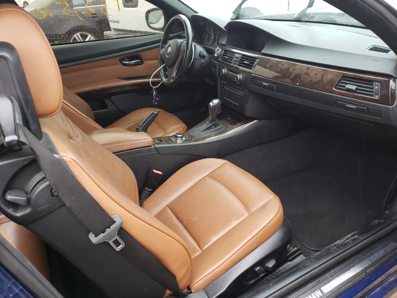 Photo 5 from auction – 2011 BMW 328 I SULE with VIN WBADW7C52BE543207