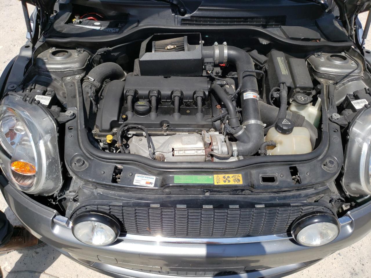 Photo 7 from auction – 2010 MINI COOPER CLU with VIN WMWMM9C55ATL04214
