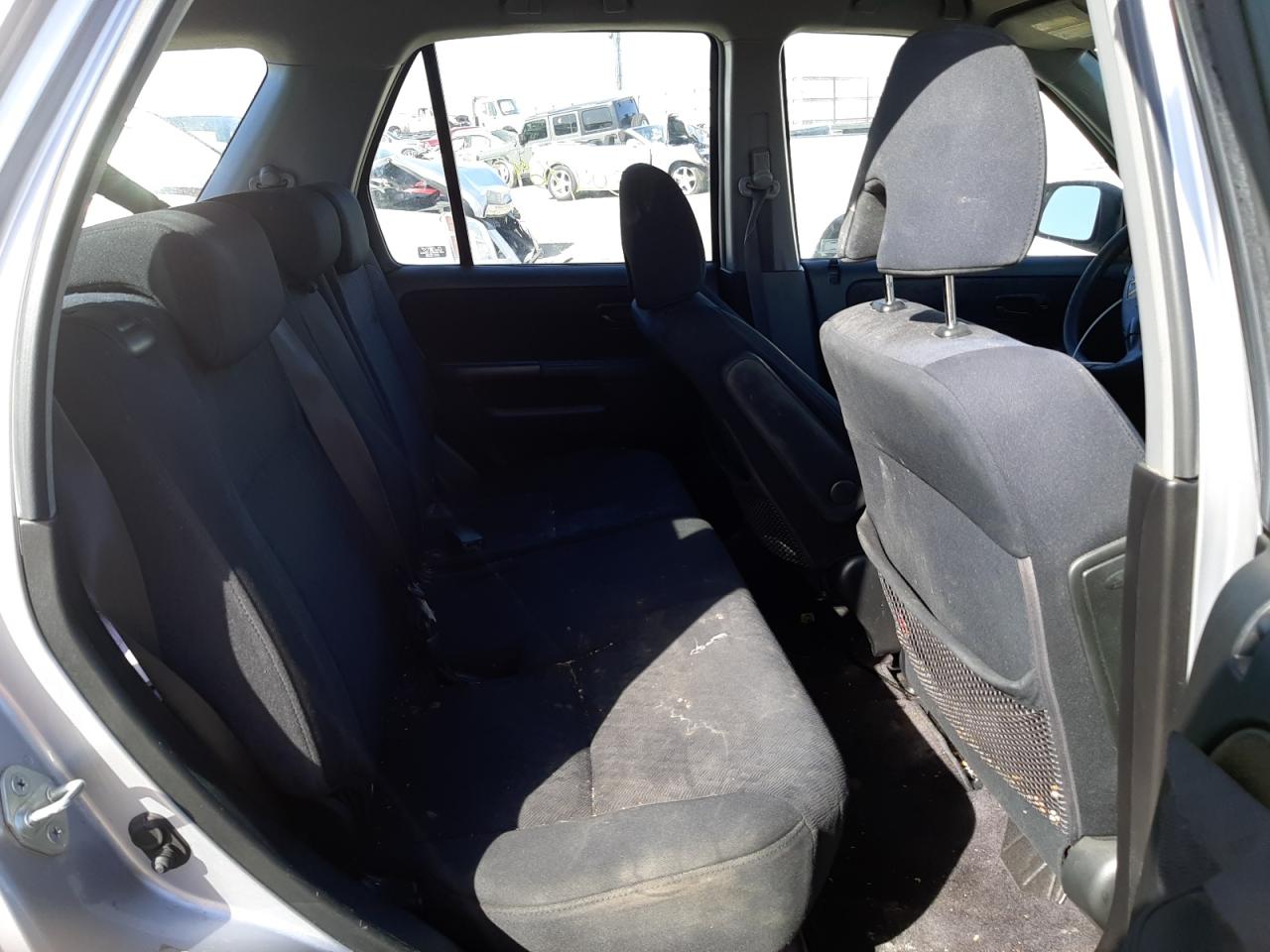 Photo 6 from auction – 2005 HONDA CR-V LX with VIN JHLRD68535C016300