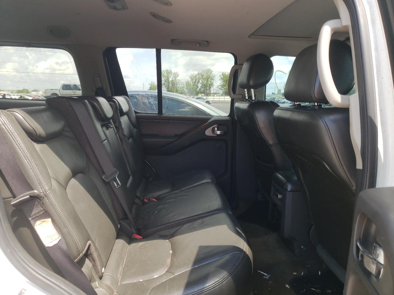 Photo 6 from auction – 2005 NISSAN PATHFINDER with VIN 5N1AR18U55C705448