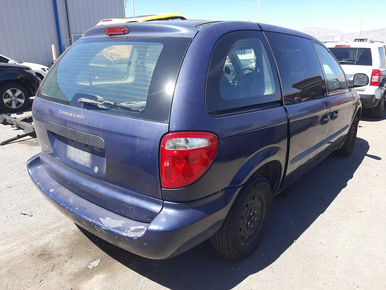 Photo 4 from auction – 2004 DODGE CARAVAN SE with VIN 1D4GP25RX4B583929