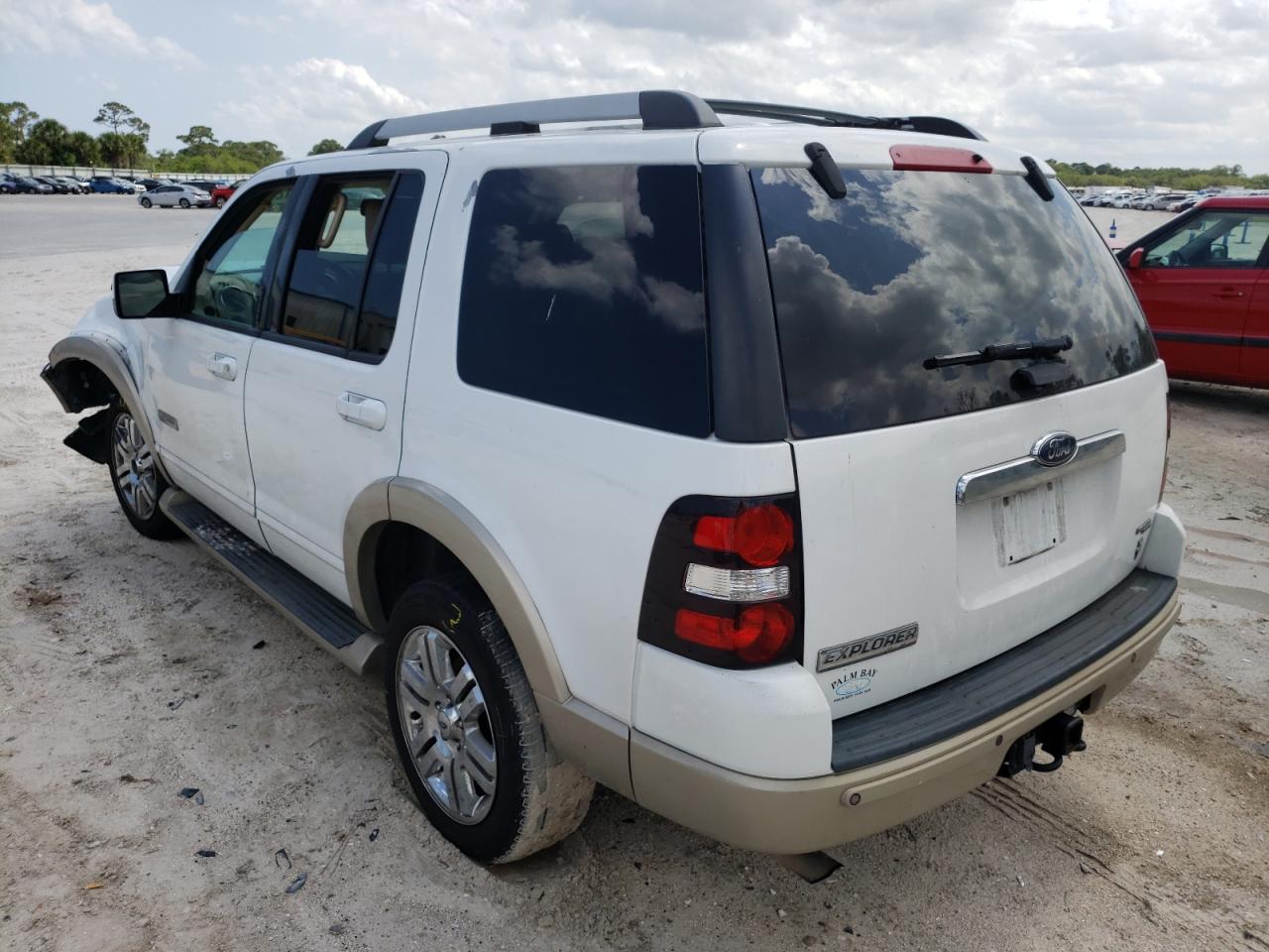 Photo 3 from auction – 2006 FORD EXPLORER E with VIN 1FMEU64816UB36602