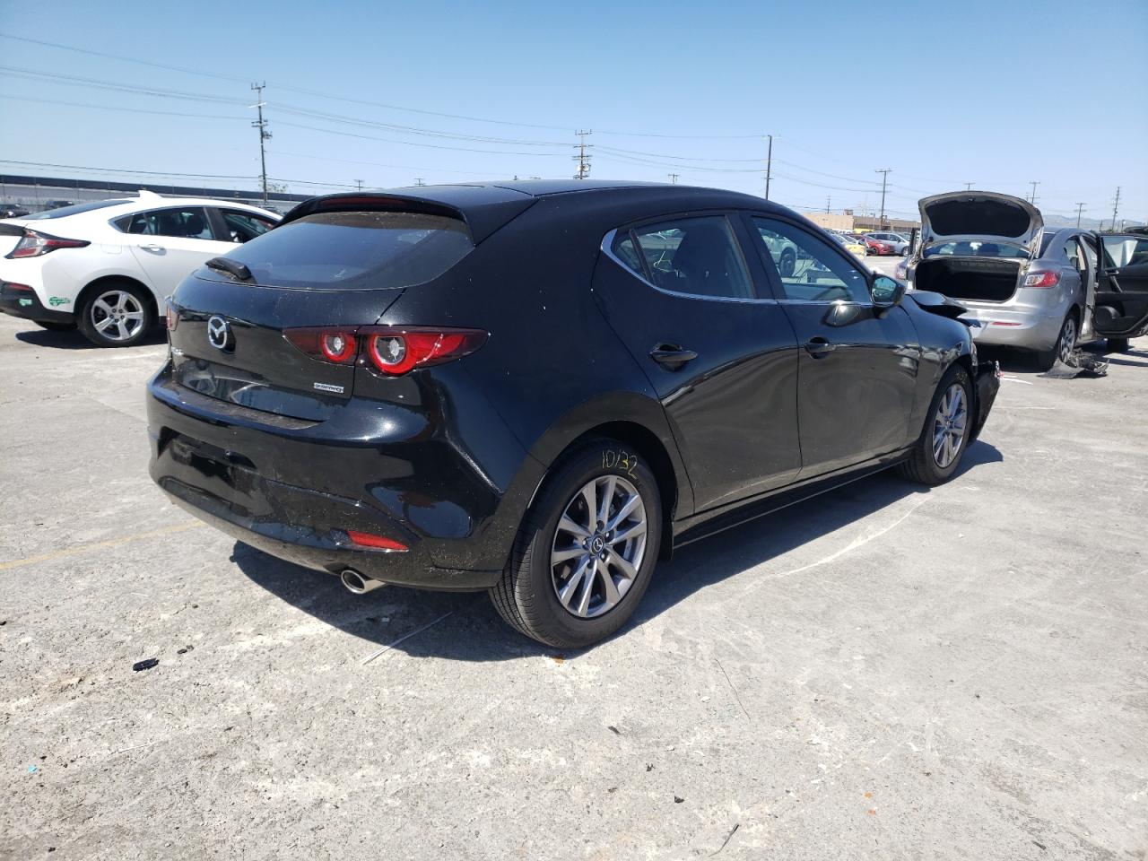 Photo 4 from auction – 2022 MAZDA 3 with VIN JM1BPAJL2N1515280