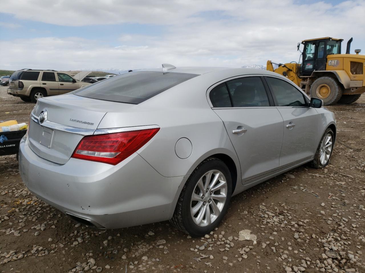 Photo 4 from auction – 2015 BUICK LACROSSE with VIN 1G4GB5G34FF121265