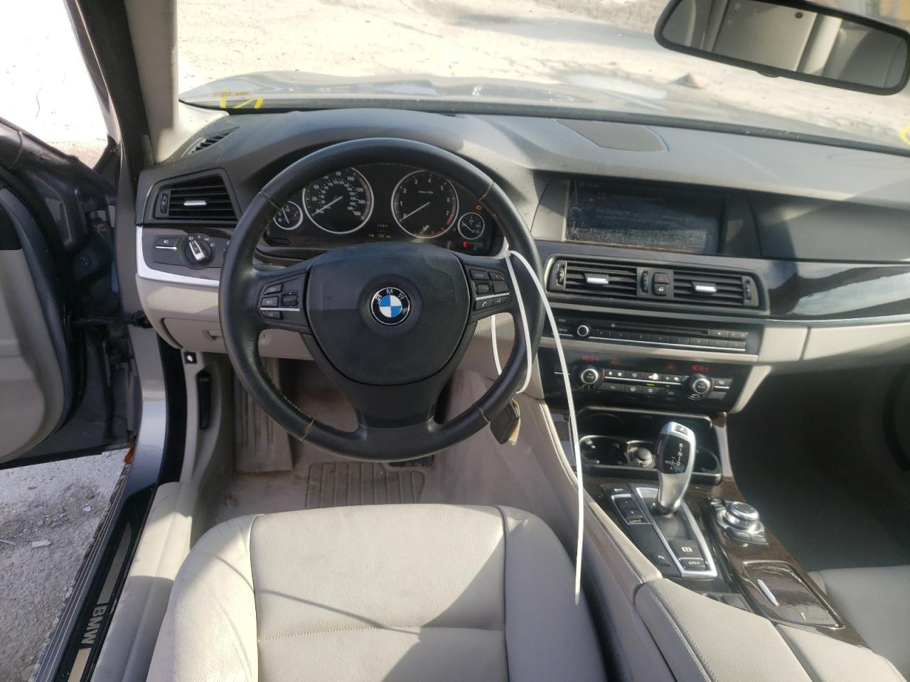 Photo 9 from auction – 2012 BMW 528 I with VIN WBAXG5C51CDW66244